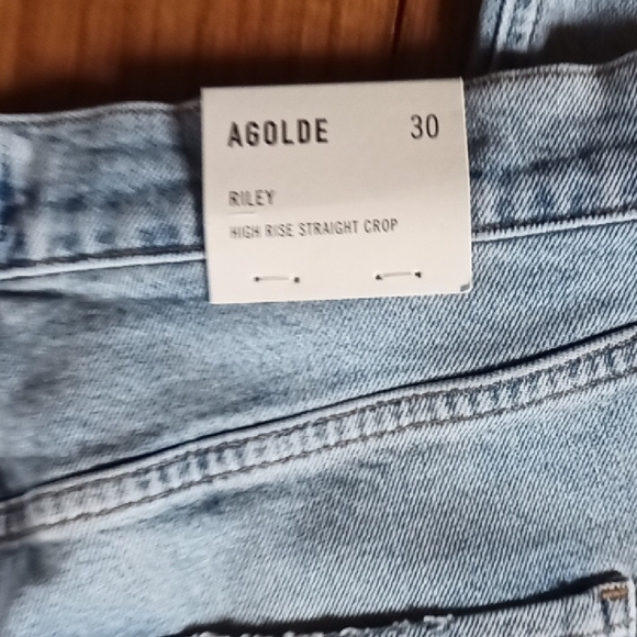 AGOLDE Riley Cropped high-rise button fly jeans in light wash with raw hem — NWT - Picture 8 of 13